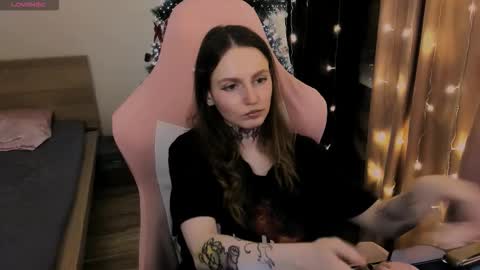 on_yxxx online show from December 17, 4:44 pm