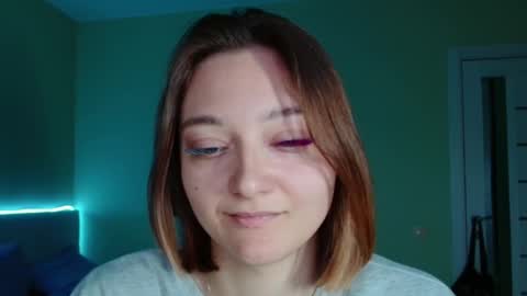 Melani  online show from December 2, 9:22 am