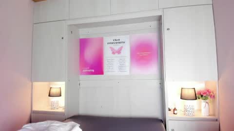 oshun_444 online show from April 10, 12:11 pm