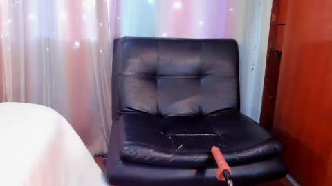 pamela_dolcee online show from April 13, 11:55 am