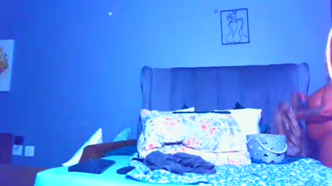 Pearl online show from April 10, 6:47 pm