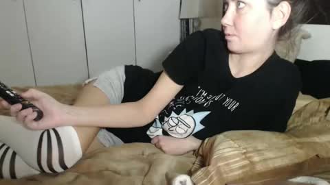 petite_danielle online show from November 23, 12:02 am