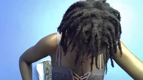 petite_star2 online show from February 22, 7:20 am