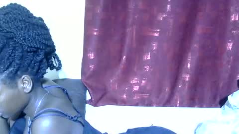 Pretty ebby online show from April 9, 6:19 am