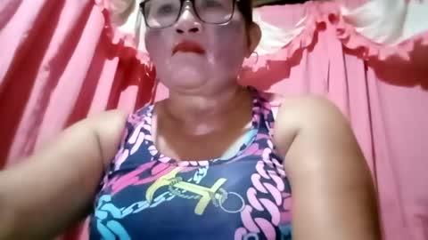 prettyrose01 online show from June 12, 12:24 pm