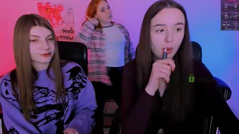 Ask me3 online show from February 7, 10:19 am