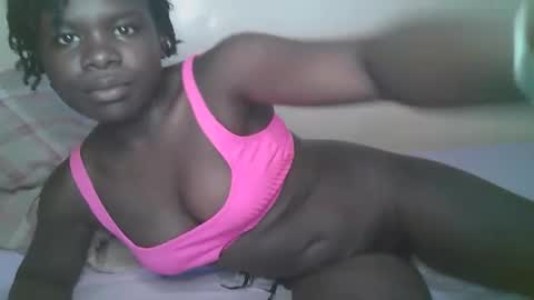 queen_latasha online show from April 12, 10:40 am