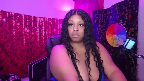 Queen Cherise Roze online show from February 8, 7:39 pm