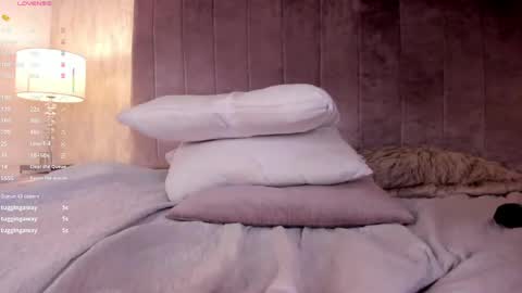 Mariana online show from March 6, 9:21 pm