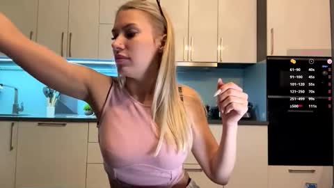 Mila online show from March 19, 4:22 pm