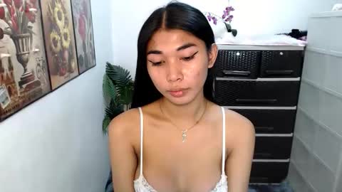 raindrizzle1706 online show from March 19, 5:28 pm