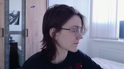 Ray-Ray online show from April 17, 6:26 am