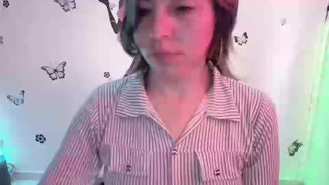 Rebbeca online show from March 12, 1:36 pm