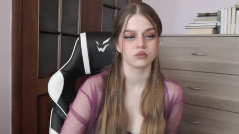 Lily online show from March 30, 2:11 am