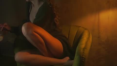 Red online show from November 8, 10:15 pm