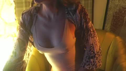 Red online show from April 18, 7:58 pm