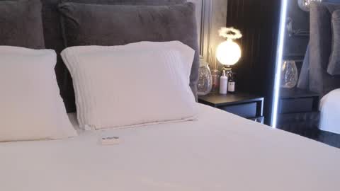    if you wanna buy smth stockingsph etc  custom videos or pics  online show from April 13, 9:54 am