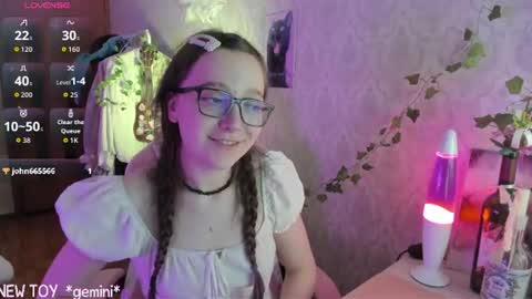 My name is Riley Like my broadcast pls 3 online show from July 25, 3:24 am