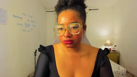 Is A Belle online show from April 5, 12:37 pm