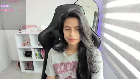 Nat online show from November 5, 3:06 pm