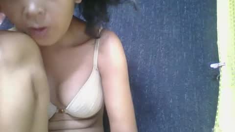 rosia685234 online show from March 14, 2:18 pm