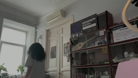 Roxie online show from March 25, 11:24 am