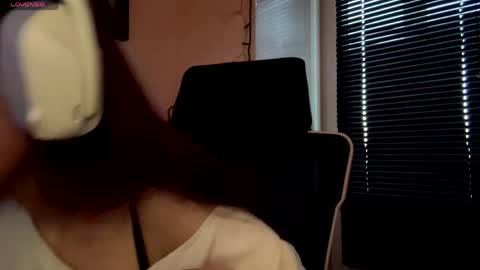 Hana online show from April 18, 3:14 pm