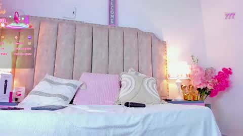 Victoria  online show from March 5, 8:04 pm