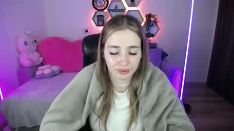 Sabrina Violet online show from April 16, 8:03 am