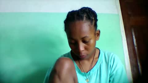 sandra1253099 online show from April 17, 5:53 am