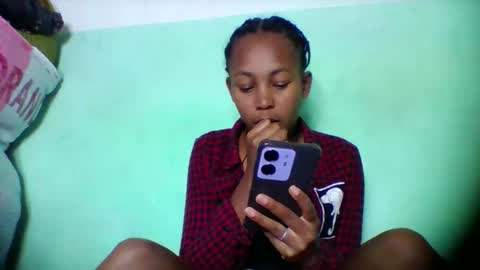 sandra1253099 online show from March 14, 10:27 am