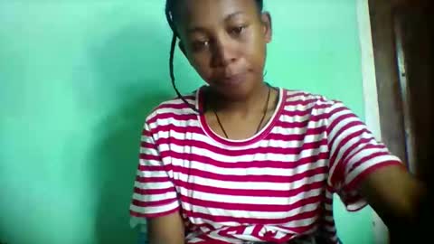 sandra1253099 online show from April 18, 6:27 am