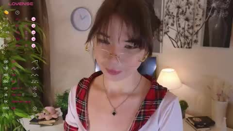 Eva online show from March 7, 8:05 pm