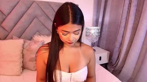 sara_owens7 online show from March 23, 1:12 am