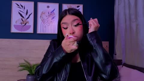 Sarah online show from February 21, 11:55 am