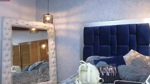 Sara W online show from February 1, 10:48 am