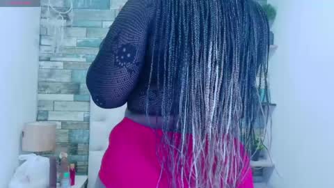 sashafoxy_ online show from April 15, 1:55 pm