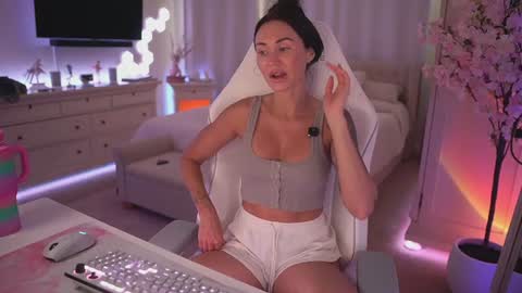 sashawest_official online show from July 15, 10:58 pm
