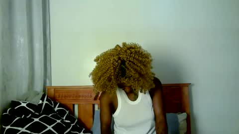 sassyvelvet online show from February 22, 5:36 pm