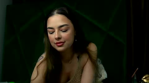 Scarlet online show from March 13, 1:07 am