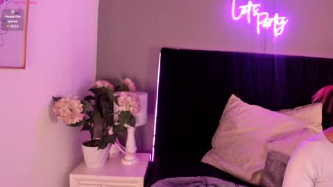 Scarlett online show from April 8, 3:41 am