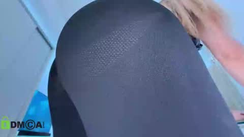 ScarlettAndTom online show from February 8, 10:01 pm