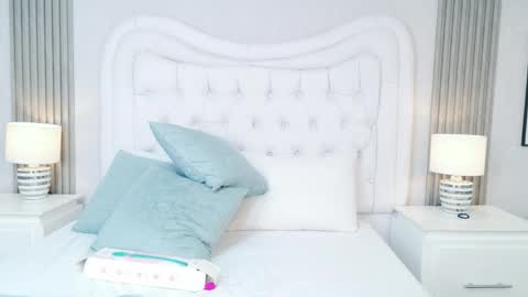 Scarlett Petrova online show from April 8, 1:24 pm