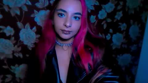 secretbloom_ online show from September 14, 8:51 pm