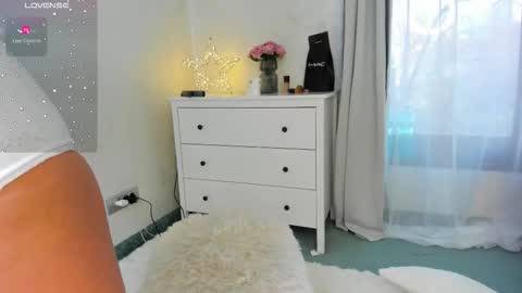 Selena online show from March 17, 6:17 am