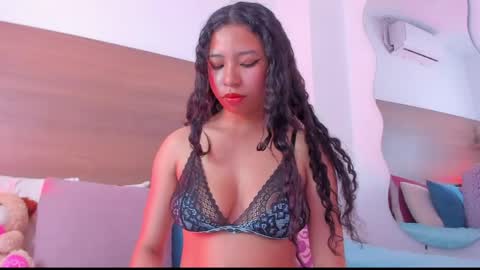 selene online show from March 31, 7:36 pm