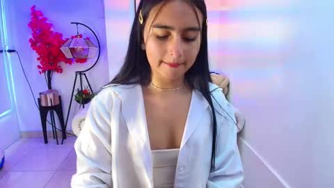 Serena  online show from February 20, 7:47 pm