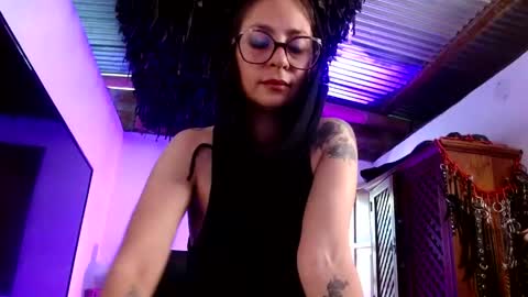 Serena Xyz online show from April 18, 7:58 pm