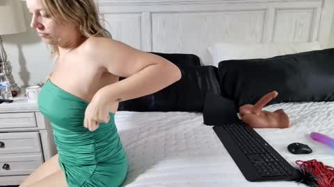 Sara online show from March 26, 2:08 pm