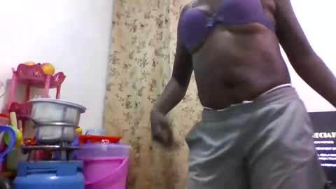 shally awende online show from February 15, 1:32 pm